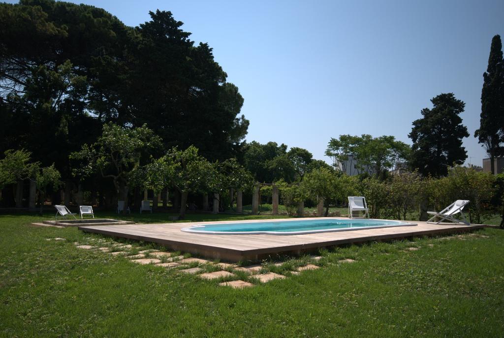 Bed and Breakfast Castello Di Casamassella Exterior foto