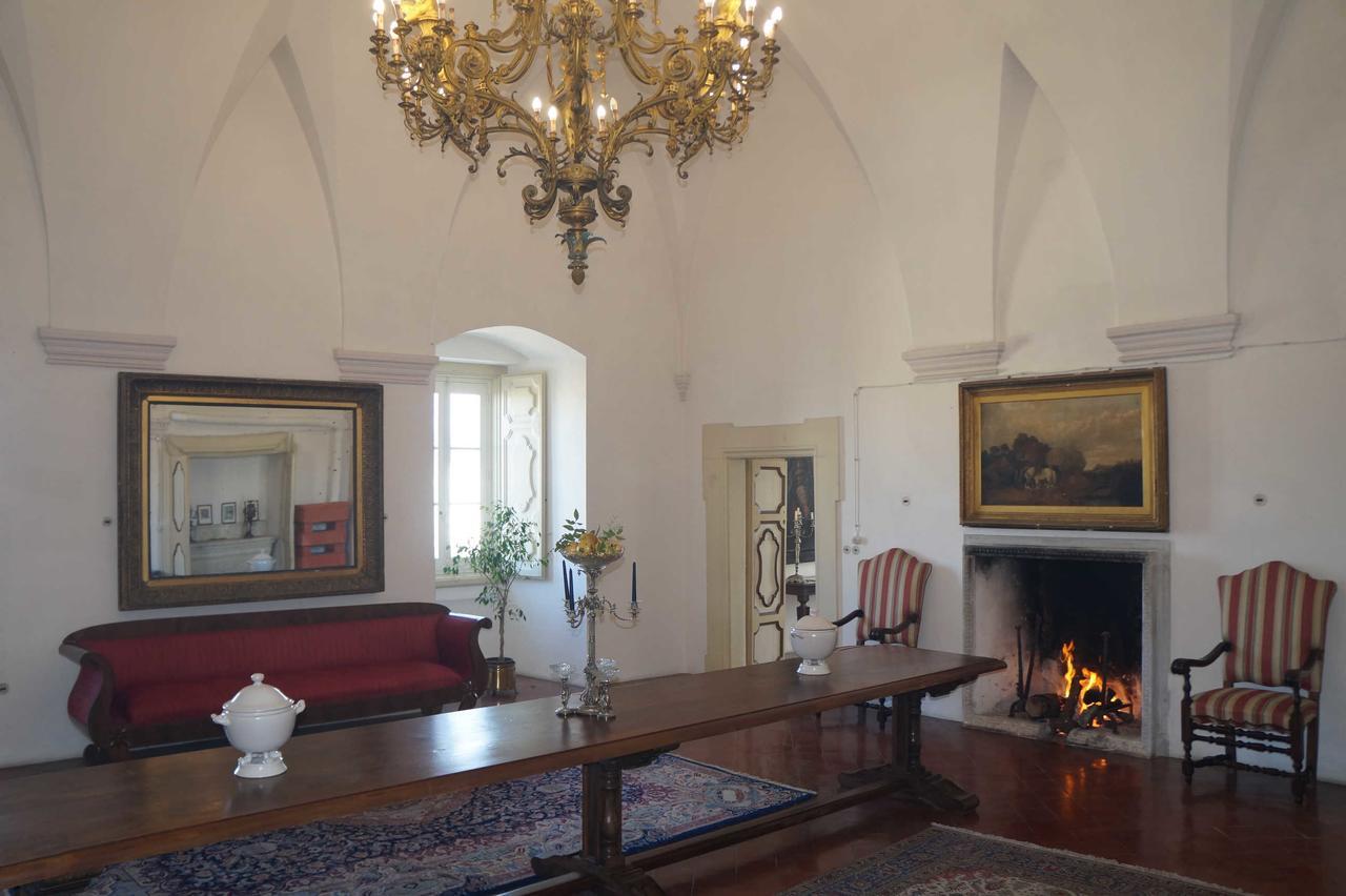 Bed and Breakfast Castello Di Casamassella Exterior foto