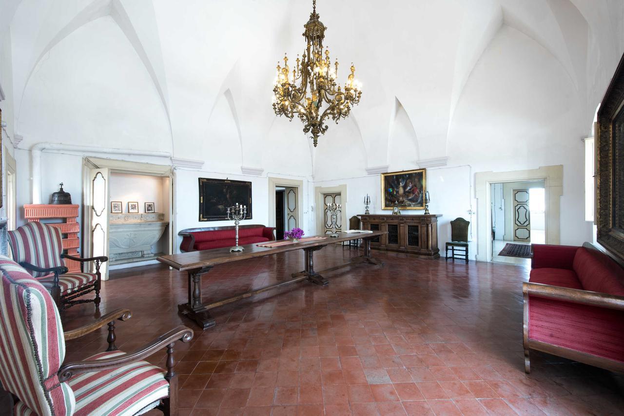 Bed and Breakfast Castello Di Casamassella Exterior foto