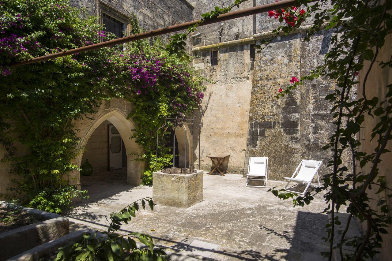 Bed and Breakfast Castello Di Casamassella Exterior foto